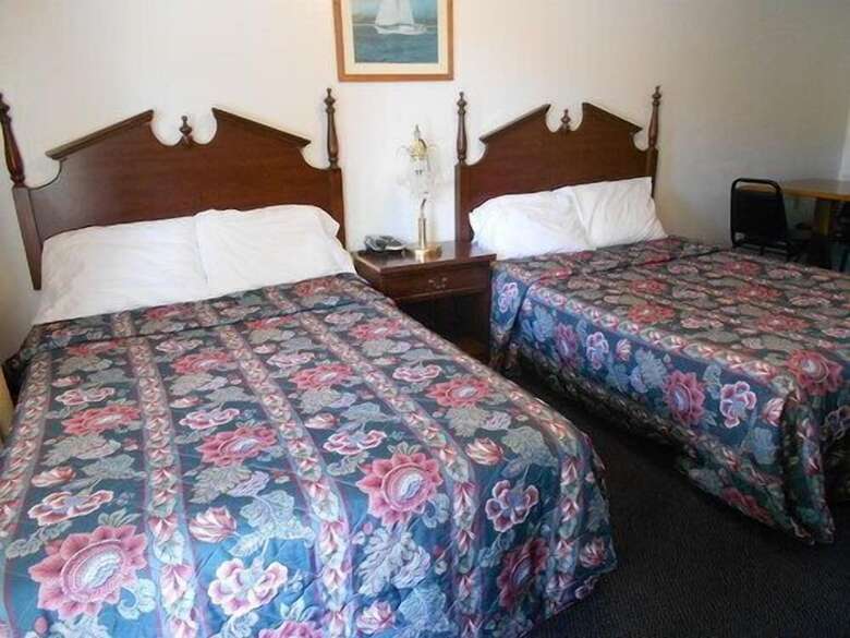 Lamplighter Motel - Clinton, Connecticut