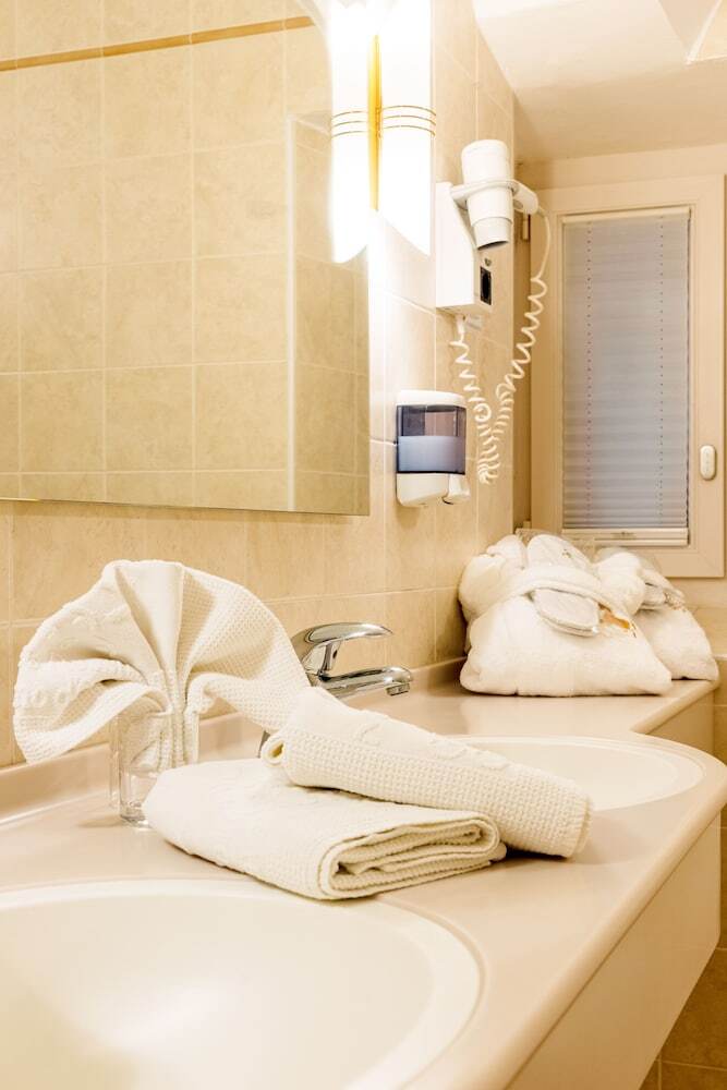 Hotel Goldenes R�ssl