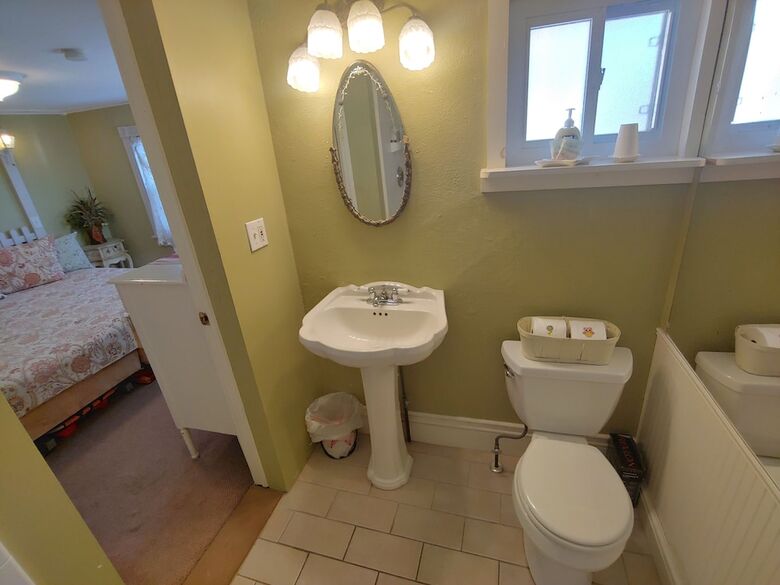Island Guest House B&B