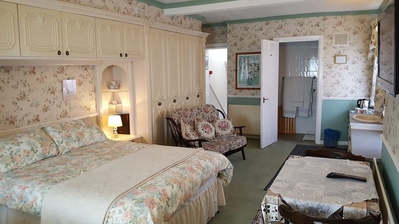 Bed & Breakfast Adelaide Guesthouse