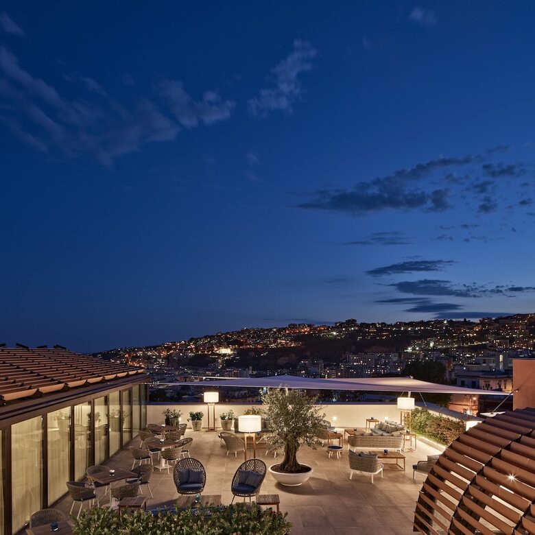 Hotel De Bonart Naples, Curio Collection By Hilton