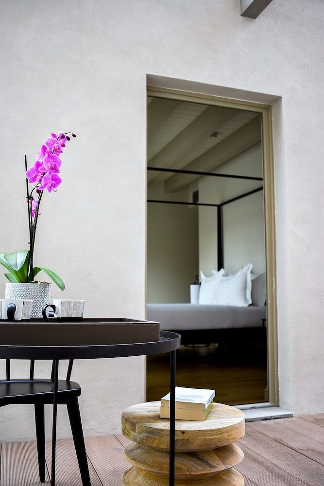 Opera 35 Boutique Hotel