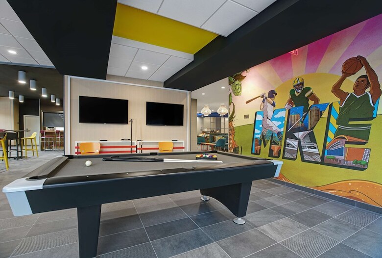 Hotel Home2 Suites By Hilton Milwaukee Downtown