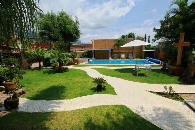 Hotel Concierge Flor Y Canto