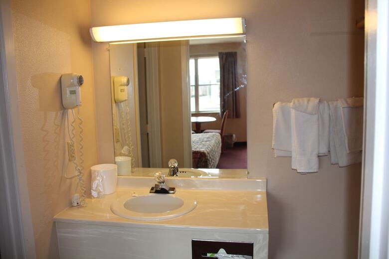 Hotel Budget Inn - Troy