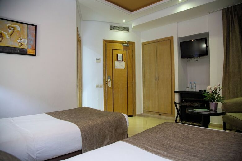 Malak Hotel