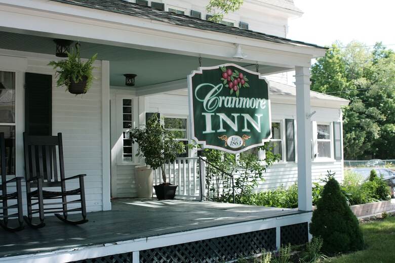 Hotel Cranmore Inn