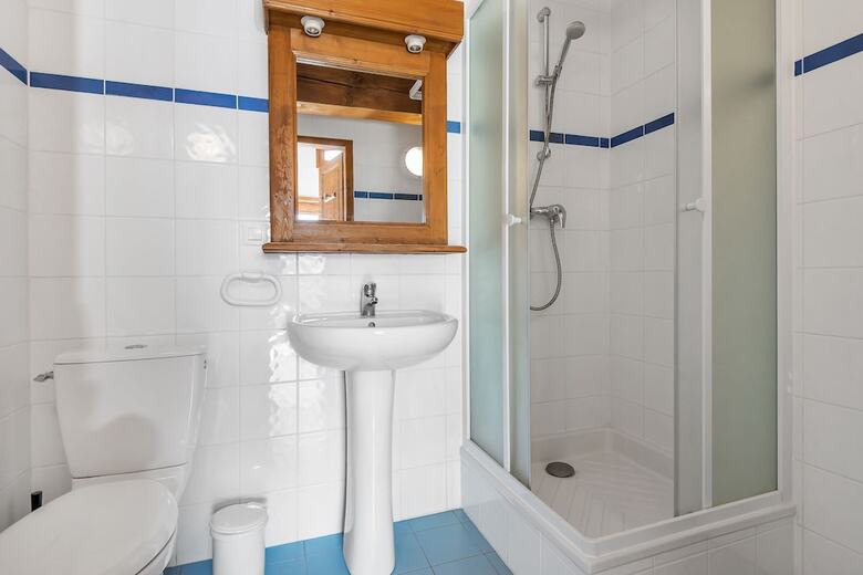 Hotel Chalet Oliver By Skinetworks