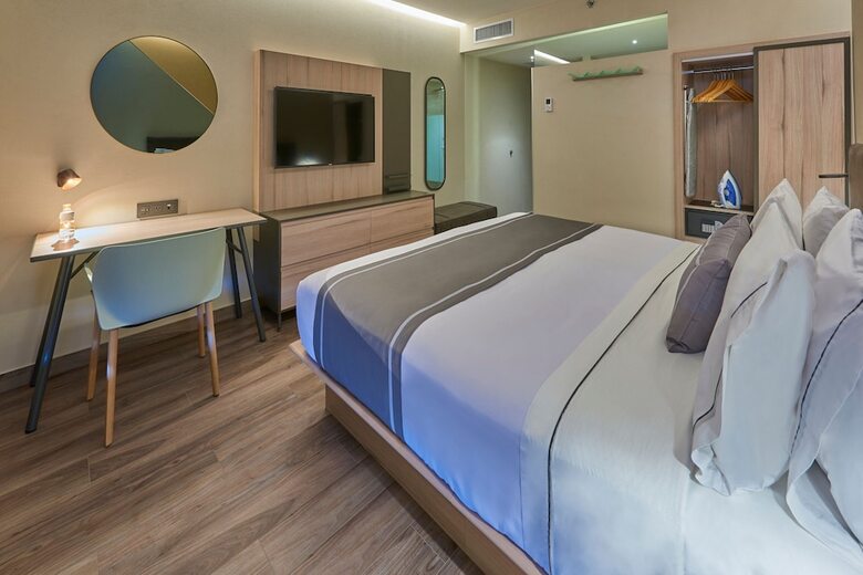Hotel City Express Plus By Marriott Mazatl�n