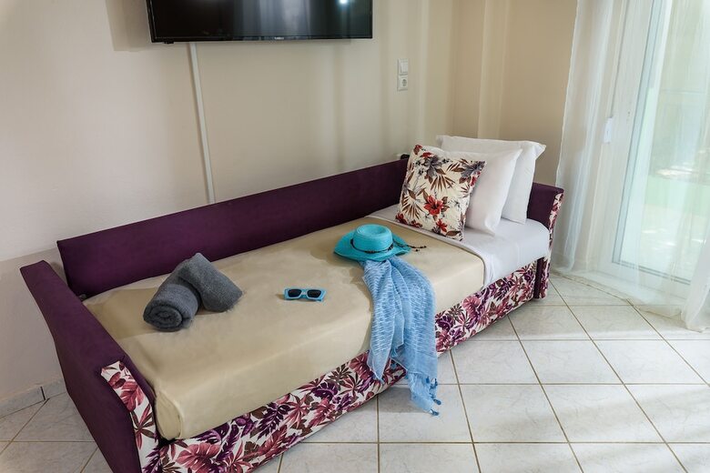 Room25