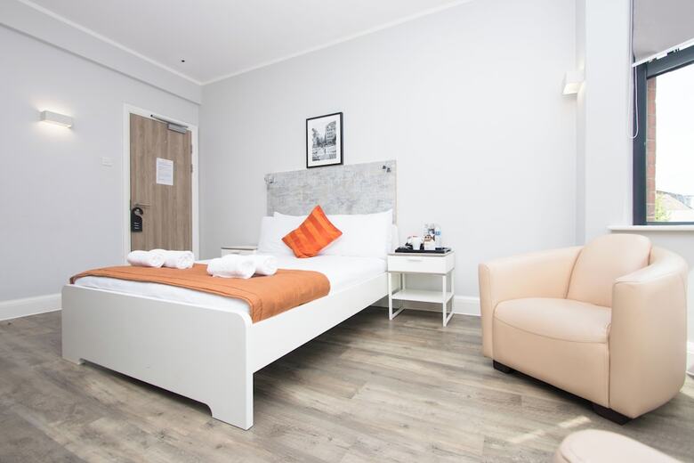 Westciti Caroco Aparthotel