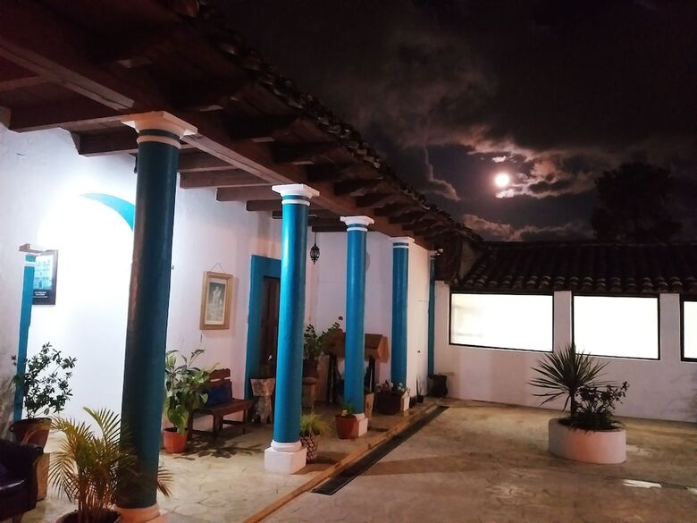 Hotel Y�