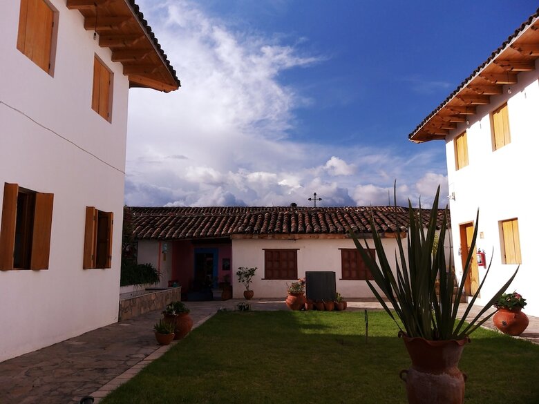 Hotel Y�