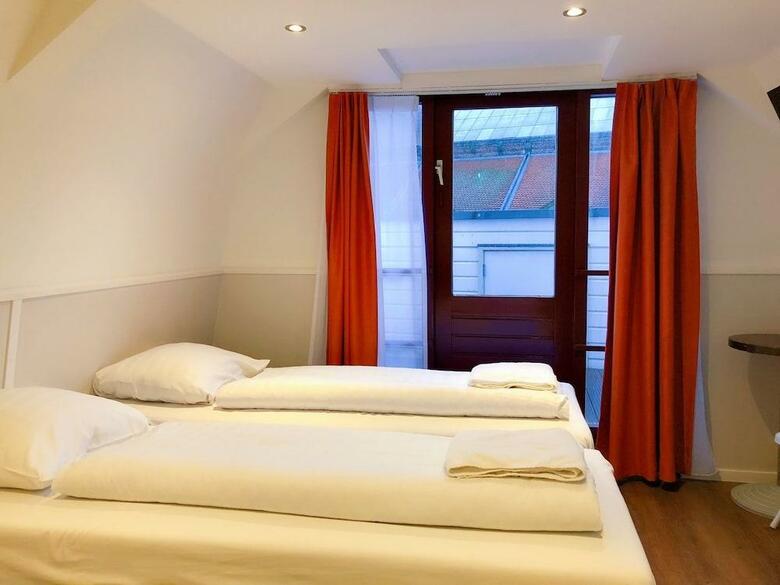 Hotel Damrak Inn