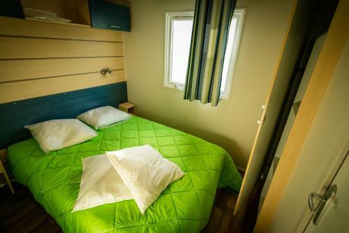 Camping Rives Des Corbi�res