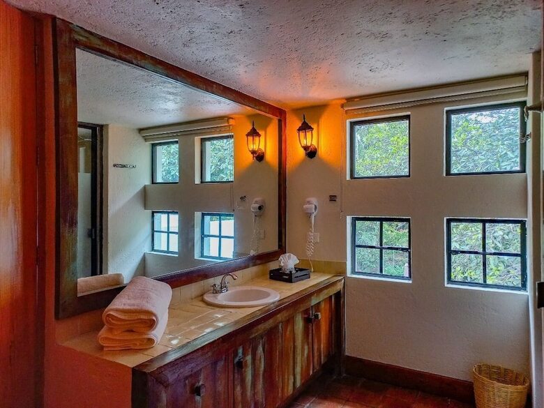 La Provence Restaurant & Boutique Hotel