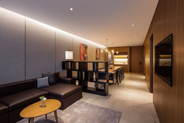 Ramada Seoul Sindorim Hotel