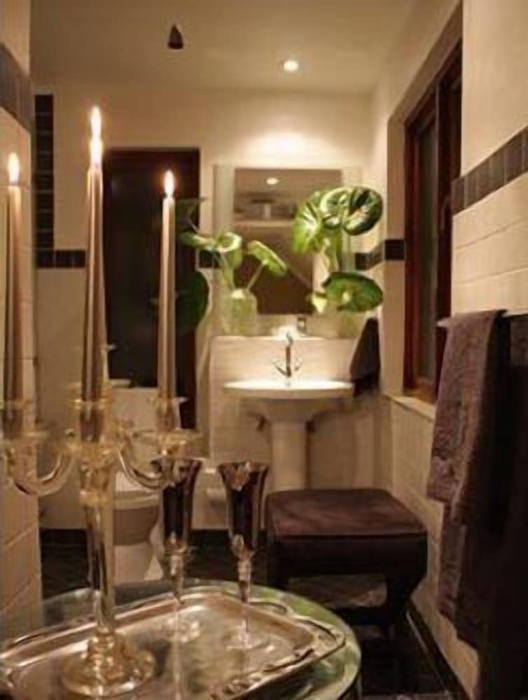 Northcliff Manor Guest House