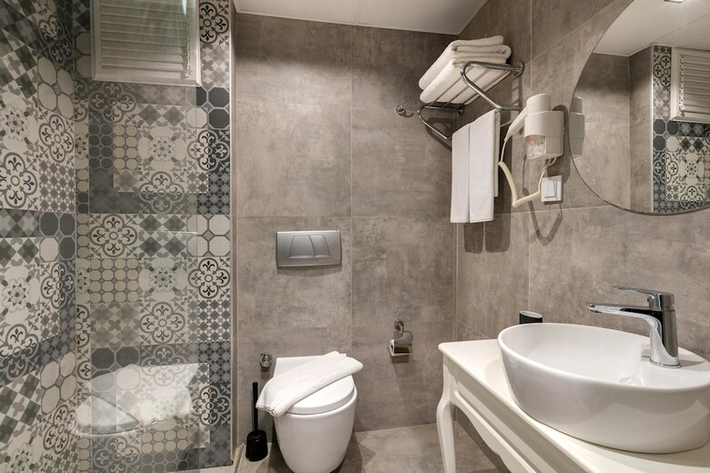 Azuu Hotel