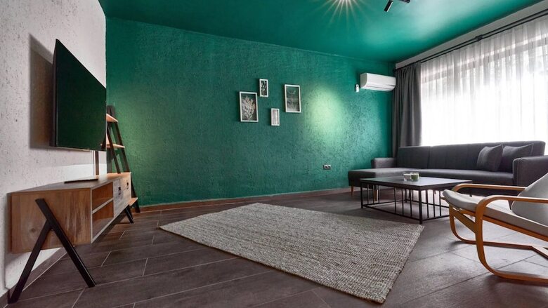 Azuu Hotel