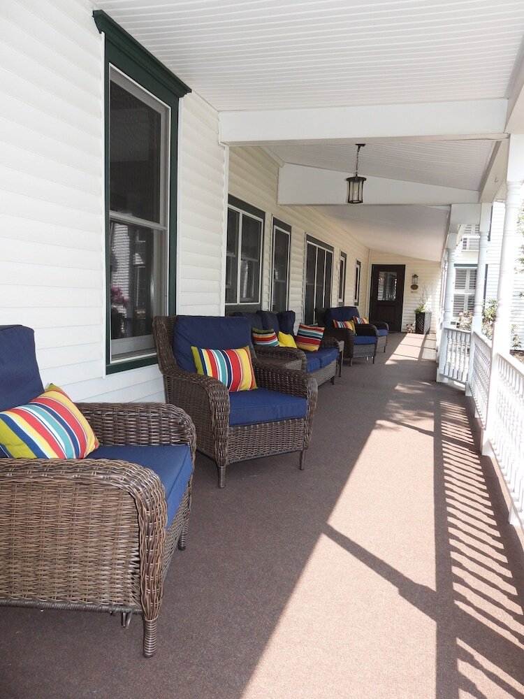 Rosemont Inn Resort B&B