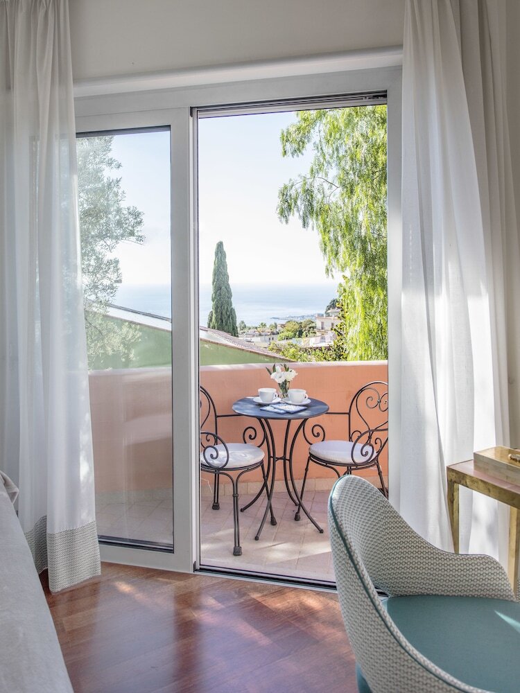 La Malandrina Apartments & Suites