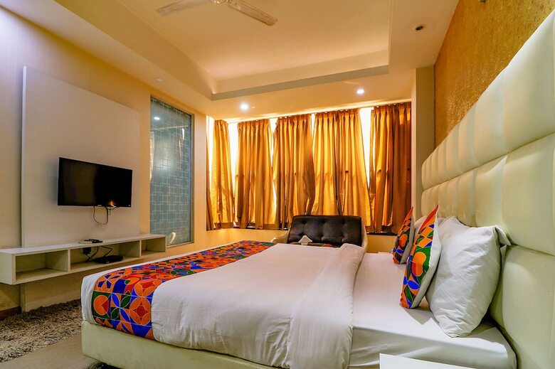 Fabhotel Gaba Corporate Suites