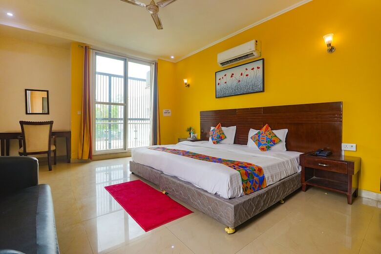 Hotel Fabexpress King's One