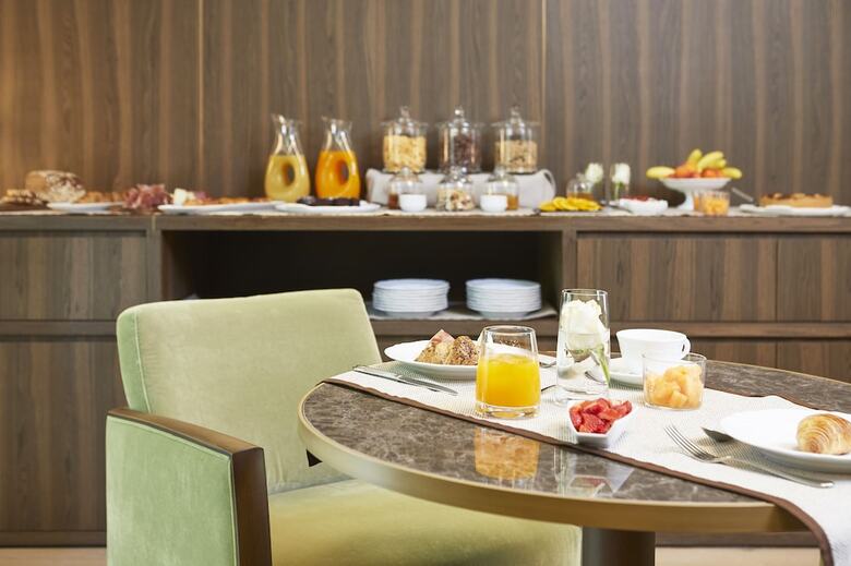 Bed & Breakfast Messori Suites
