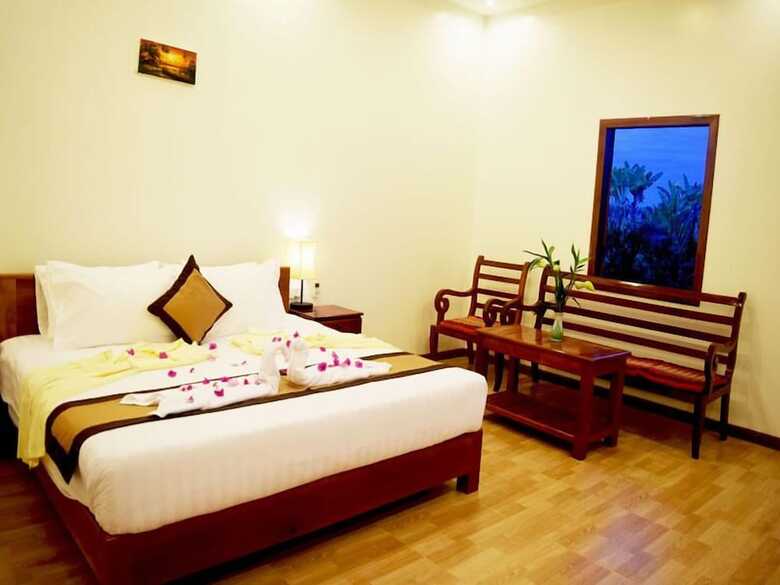 Bed & Breakfast Crystal Hotel