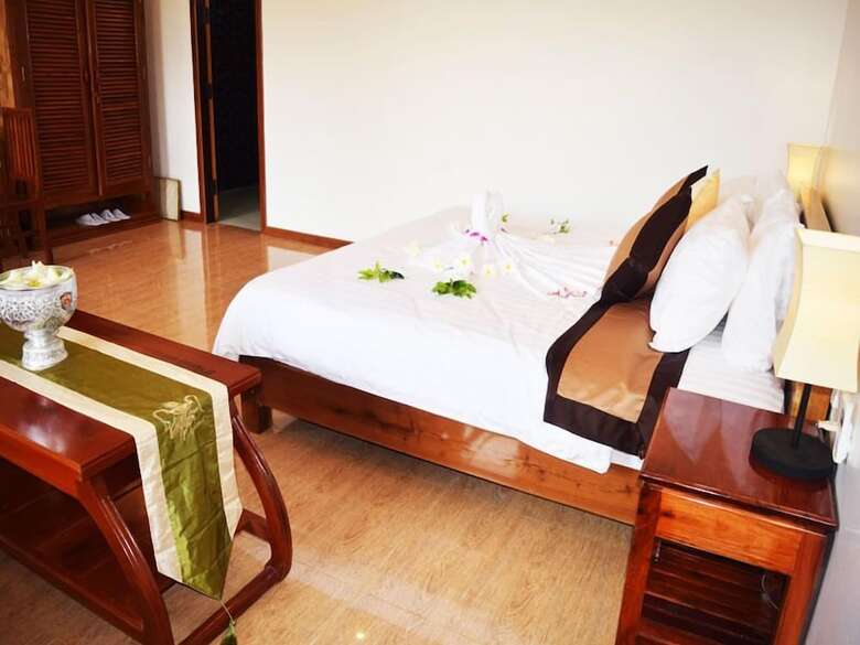 Bed & Breakfast Crystal Hotel