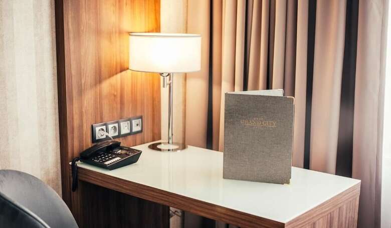 Grand City Hotel Wroc?aw