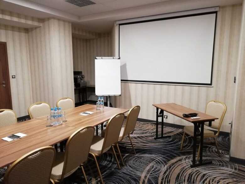 Grand City Hotel Wroc?aw