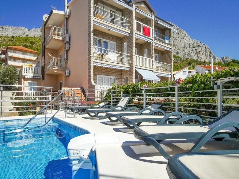 Villa Apartments Babaja