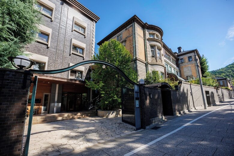 Hotel Chourakukan