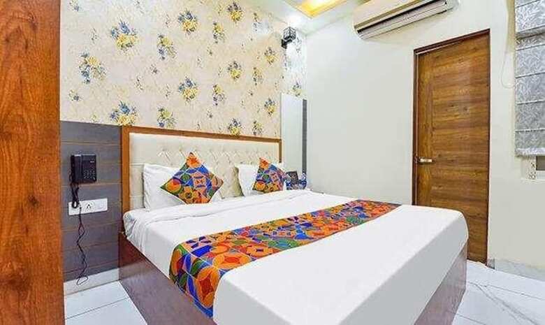 Fabhotel Cm Palace