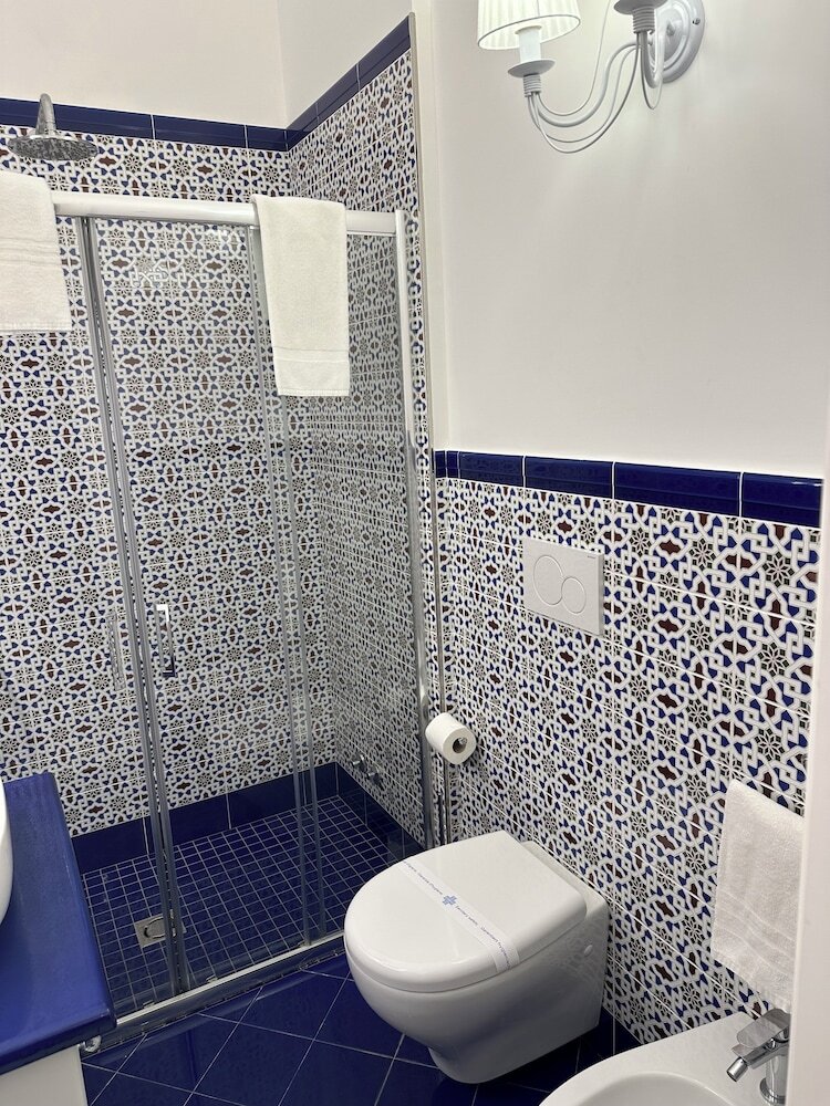 Queen Suite