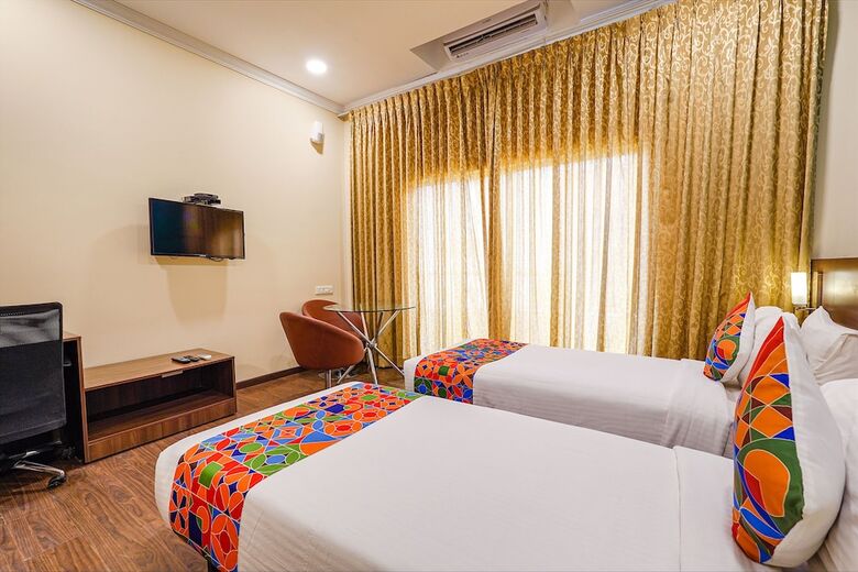 Fabhotel Chris