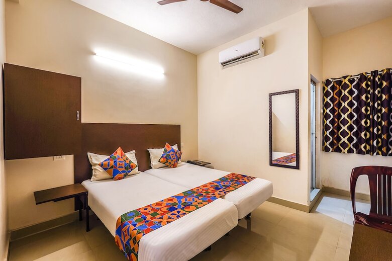 Hotel Fabexpress Joel Inn