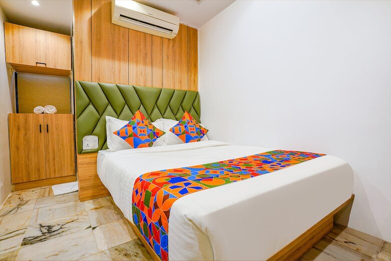 Hotel Fabexpress New Deepak