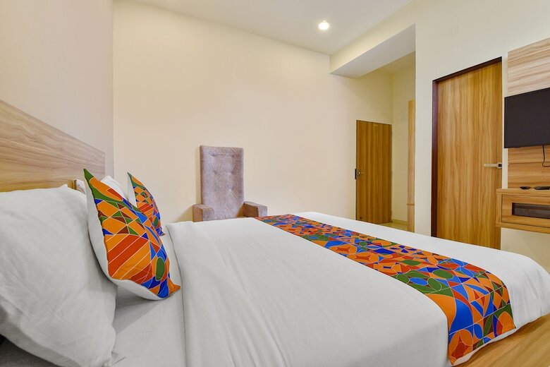 Fabhotel Prime Oxus