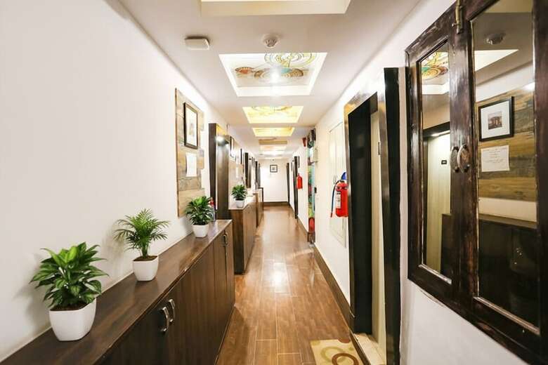 Fabhotel Veetara