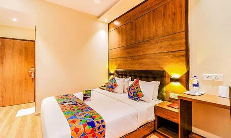 Fabhotel Ascot International