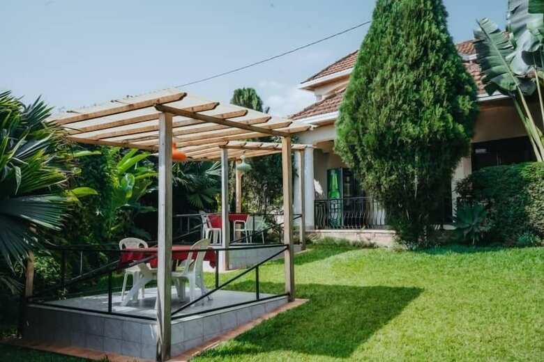 Aparthotel Nyumbani Downtown Cottages