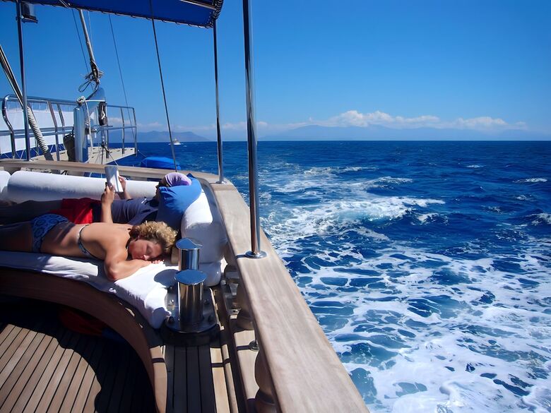 Kaya Yachting