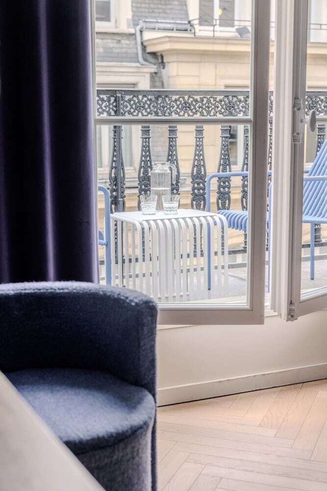 Hotel 1.75 Paris La Source