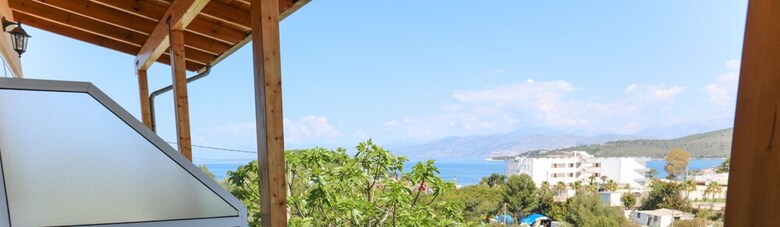 Islands View Hotel