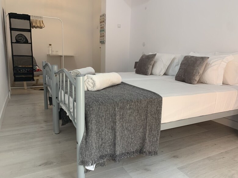 Santo Amaro Guest House