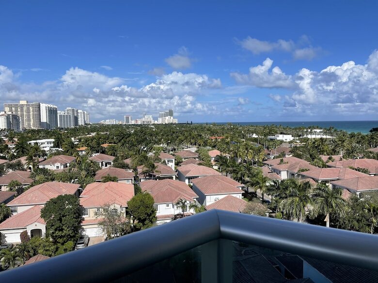 Aparthotel Sunny Isles Beach