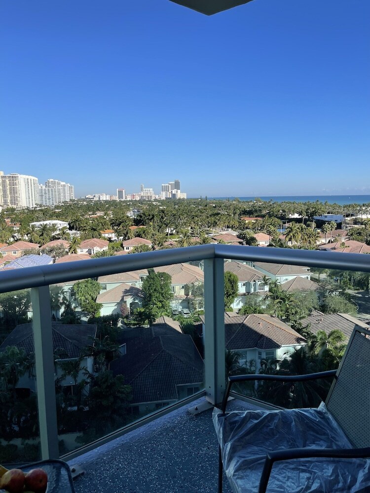 Aparthotel Sunny Isles Beach